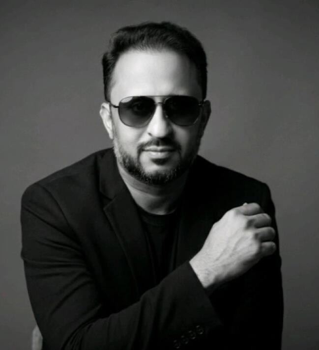 OLOLADE OLONIYO, LLB MBA